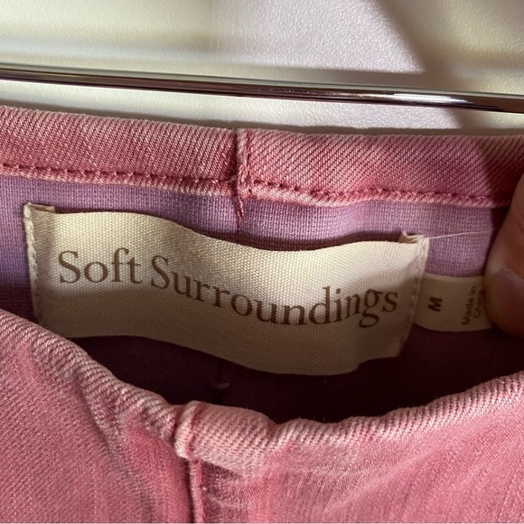 SOFT SURROUNDINGS Ultimate Denim Jacinto Cropped Pink Pull On Jeans Medium - Picture 6 of 10